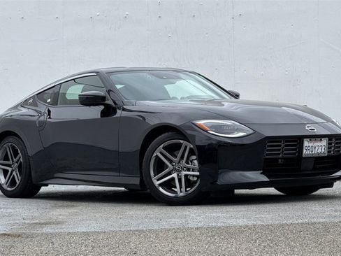 Used 2024 Nissan Z Sport w/ Floor Mat Package image 2