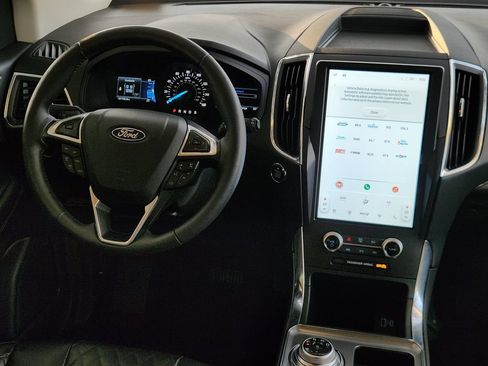 Used 2024 Ford Edge Titanium AWD/4WD image 26