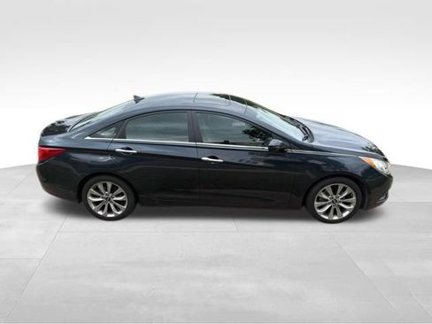 Used 2011 Hyundai Sonata SE w/ Navigation & Sunroof Pkg 4 image 2
