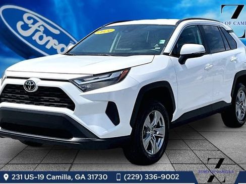 Used 2024 Toyota RAV4 XLE FWD image 1