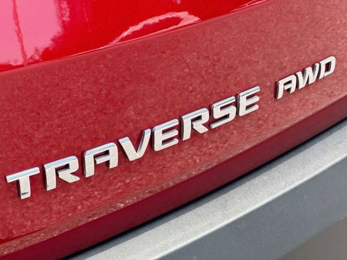 Used 2023 Chevrolet Traverse LT AWD/4WD image 19