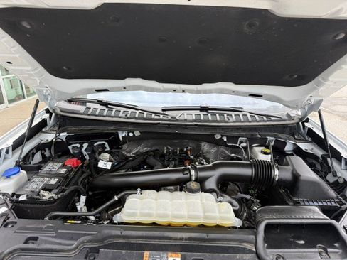 Used 2025 Ford Expedition Max Platinum AWD/4WD image 23