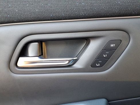 New 2026 Nissan Leaf Platinum+ image 15