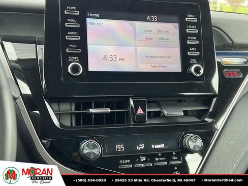 Used 2024 Toyota Camry SE FWD image 20