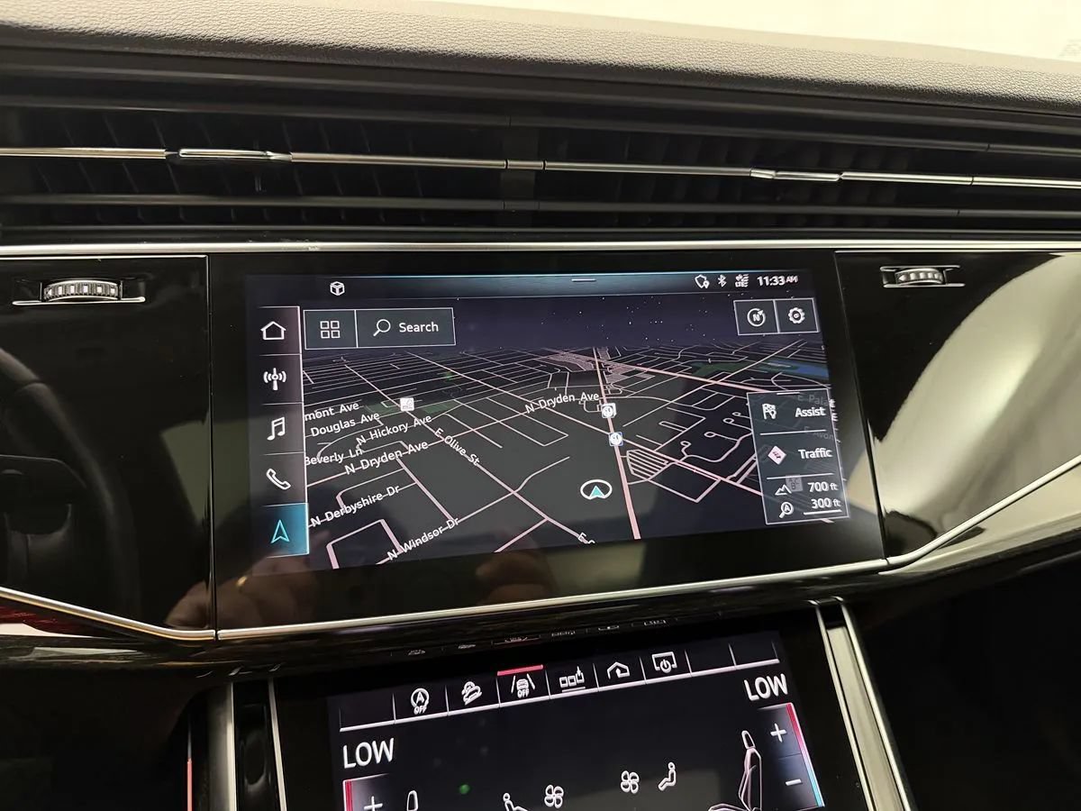 Used 2019 Audi Q8 Premium Plus AWD/4WD image 22