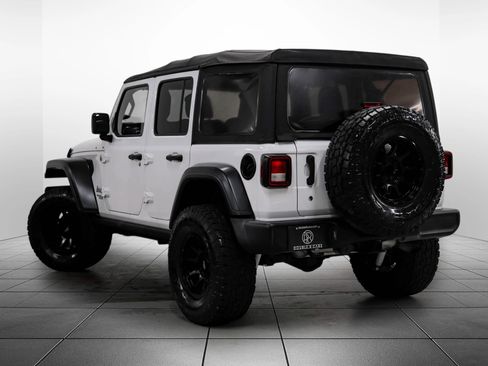Used 2018 Jeep Wrangler Unlimited Sport S AWD/4WD image 10
