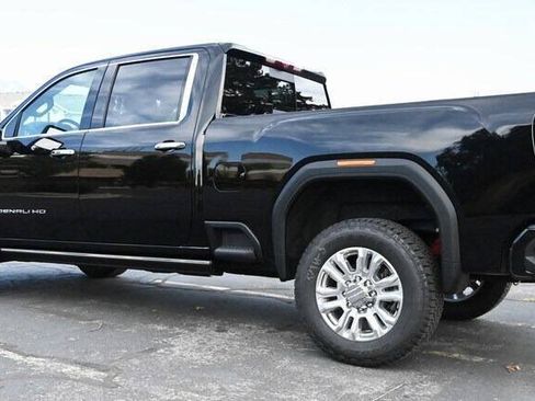 Used 2022 GMC Sierra 3500 Denali w/ Denali Ultimate Package AWD/4WD image 5