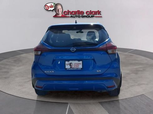 Used 2022 Nissan Kicks SR FWD image 4