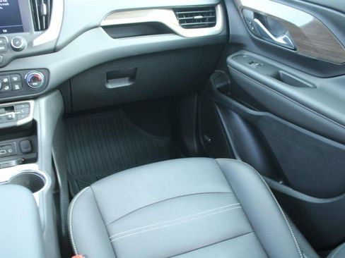 Used 2023 GMC Terrain Denali w/ Black Diamond Edition AWD/4WD image 14