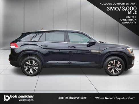 Used 2024 Volkswagen Atlas Cross Sport SE AWD/4WD image 23