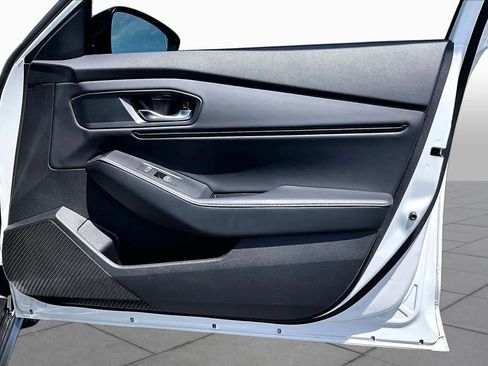 Used 2023 Honda Accord Sport image 26
