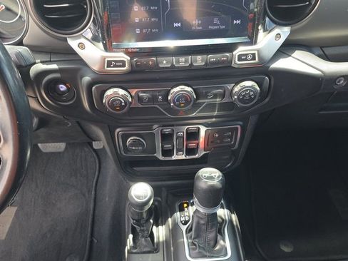 Used 2019 Jeep Wrangler Unlimited Sport S AWD/4WD image 8