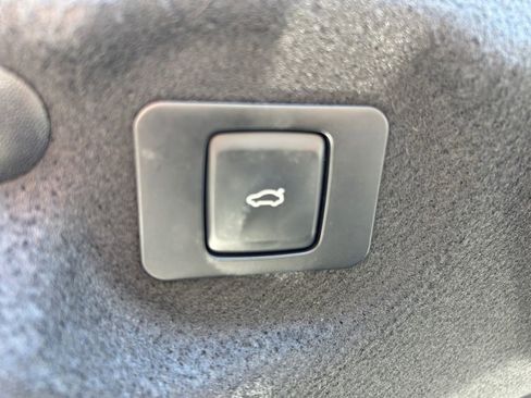 Used 2018 Lincoln MKZ Select w/ Technology Package AWD/4WD image 20
