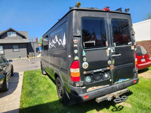 Used 2006 Dodge Sprinter 2500 w/ PWR Convenience Group RWD image 57