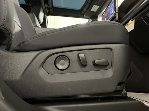 New 2025 GMC Hummer EV 3X image 38