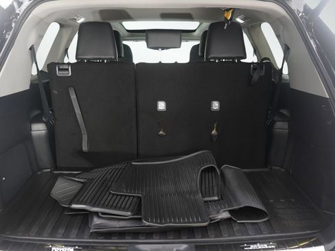 Used 2026 Toyota Grand Highlander Platinum image 9