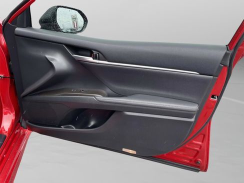 Used 2023 Toyota Camry XSE image 29