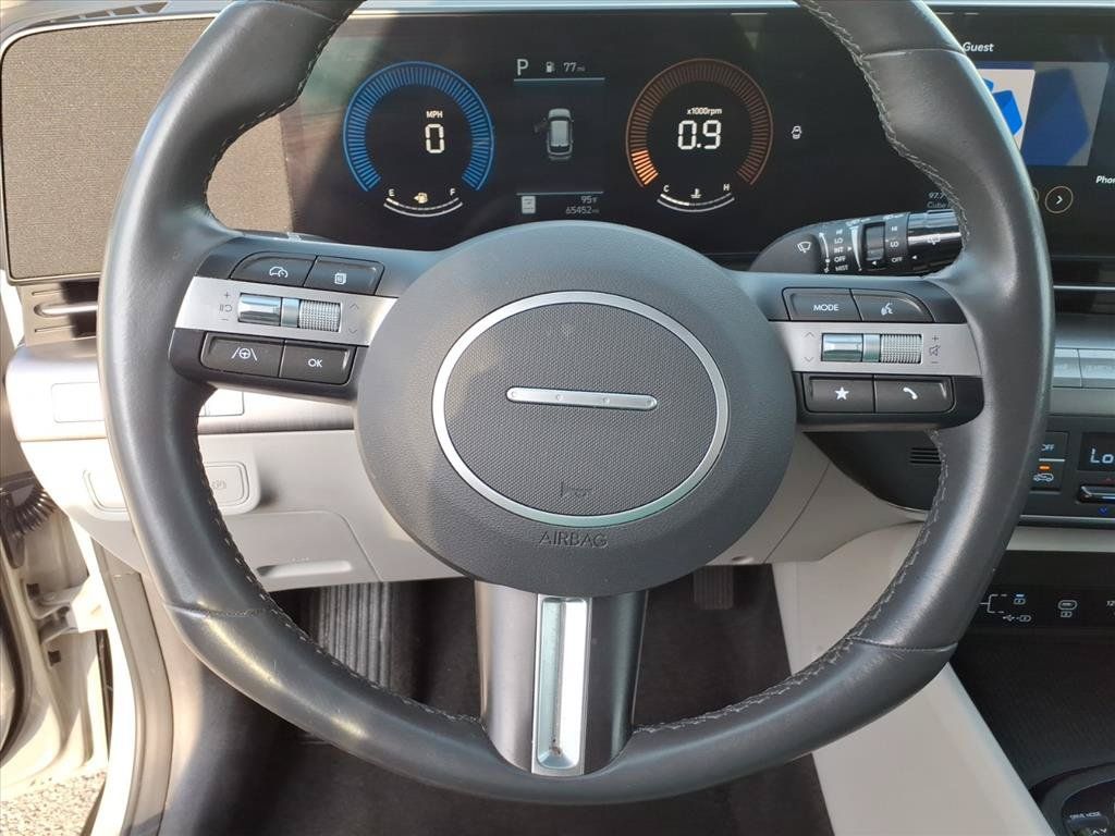 Used 2024 Hyundai Kona SEL FWD image 23