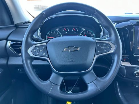 Used 2021 Chevrolet Traverse RS w/ LPO, Roadside Safety Package image 22