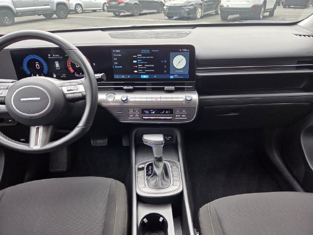 Used 2025 Hyundai Kona SEL AWD/4WD image 12