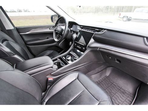 Used 2022 Jeep Grand Cherokee L Limited image 28