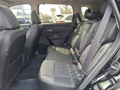 Used 2026 Nissan Rogue Platinum w/ Platinum Premium Package image 11