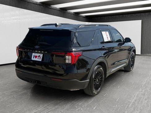 Used 2025 Ford Explorer Active RWD image 5