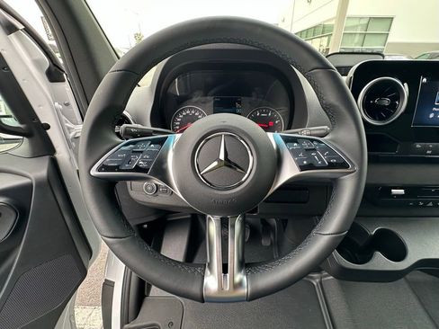 New 2025 Mercedes-Benz Sprinter 2500 image 19
