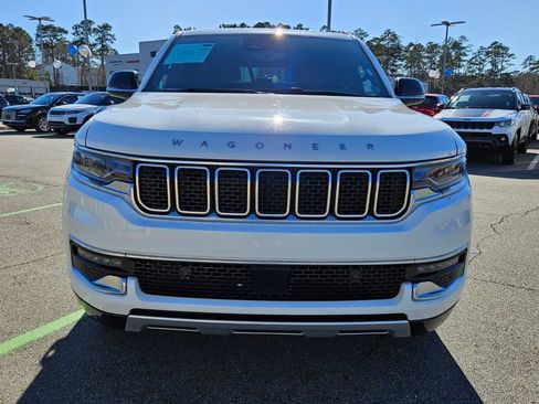 Used 2023 Jeep Wagoneer Series II image 2