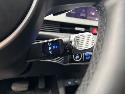 Used 2024 Hyundai Ioniq 5 Limited image 24