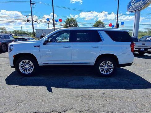 Used 2021 GMC Yukon SLT w/ SLT Premium Package AWD/4WD image 5
