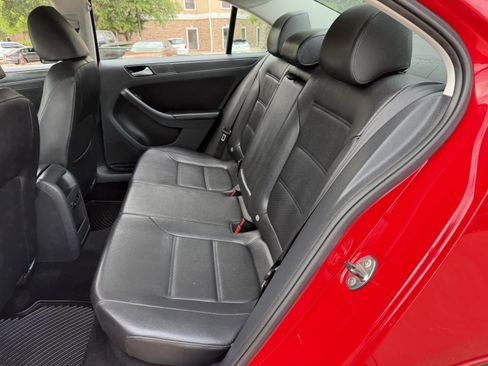 Used 2014 Volkswagen Jetta SE image 18