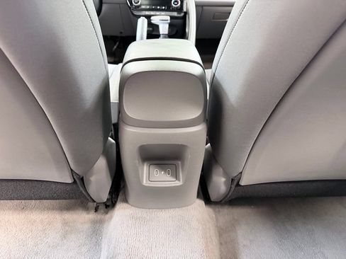 Used 2024 Hyundai Elantra SEL FWD image 21