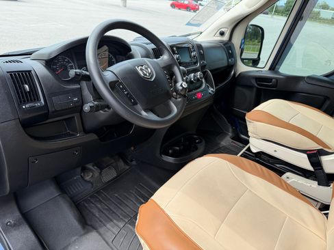Used 2020 RAM ProMaster 1500 w/ Interior Convenience Group FWD image 4