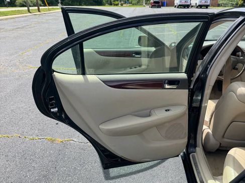 Used 2002 Lexus ES 330 FWD image 21