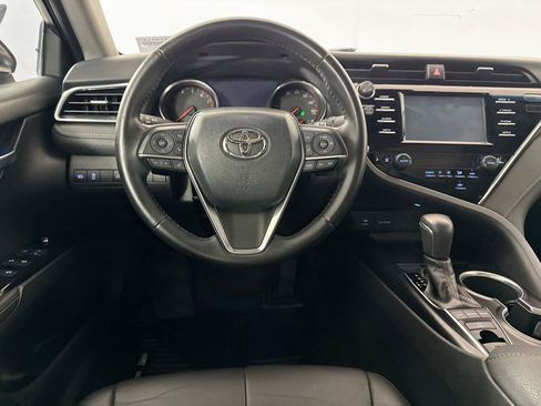 Used 2018 Toyota Camry XSE FWD image 30