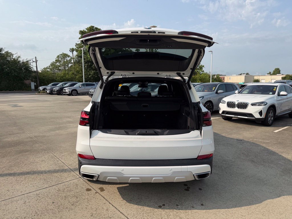 Certified 2024 BMW X5 xDrive40i w/ Premium Package AWD/4WD image 21