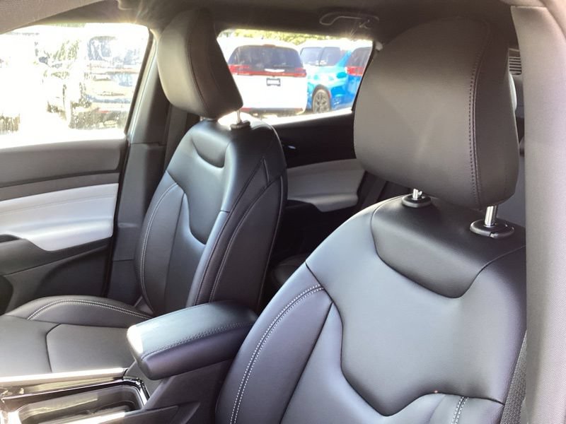New 2026 Jeep Compass Limited AWD/4WD image 26