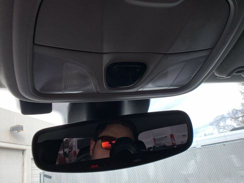 Used 2023 Jeep Cherokee Altitude Lux image 19