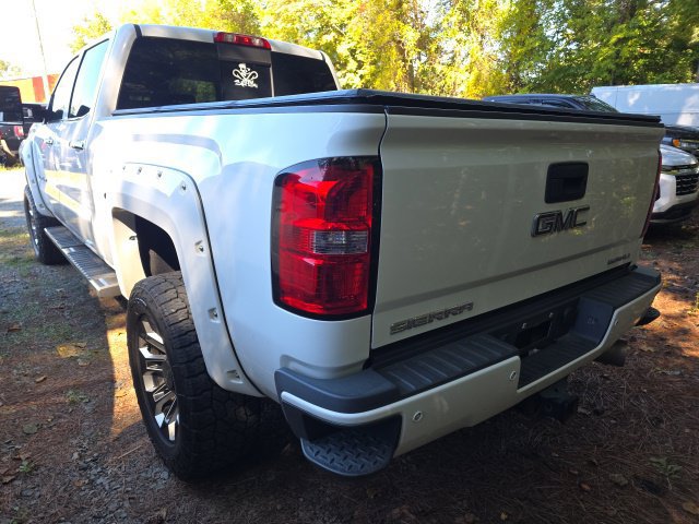 Used 2019 GMC Sierra 2500 Denali w/ Duramax Plus Package AWD/4WD image 4