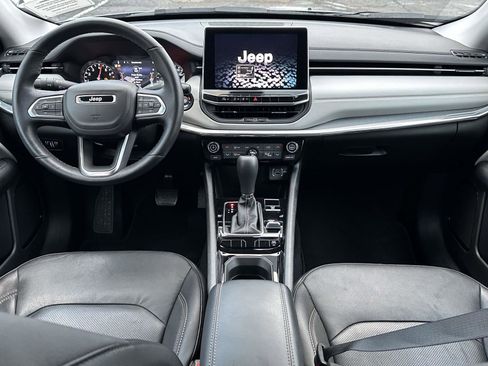 Certified 2022 Jeep Compass Limited image 14