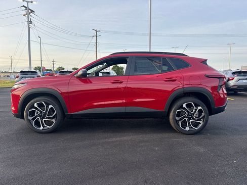 New 2026 Chevrolet Trax RS w/ Driver Confidence Package FWD image 3