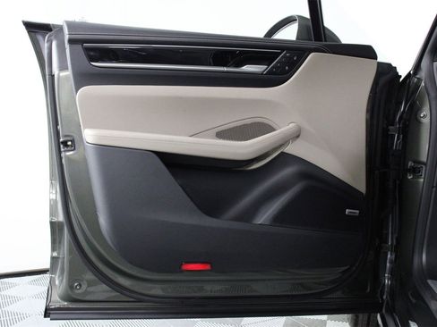 Used 2025 Porsche Macan 4 Electric image 20