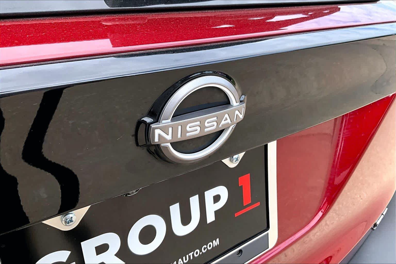 Certified 2025 Nissan Kicks SR w/ SR Premium Package FWD image 25