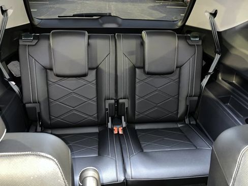 New 2026 Volkswagen Atlas SE image 11