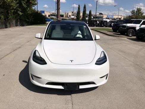 Used 2021 Tesla Model Y Long Range AWD/4WD image 9