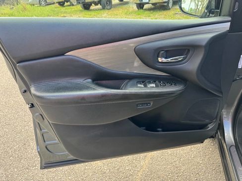 Used 2015 Nissan Murano SL w/ SL Technology Package image 39