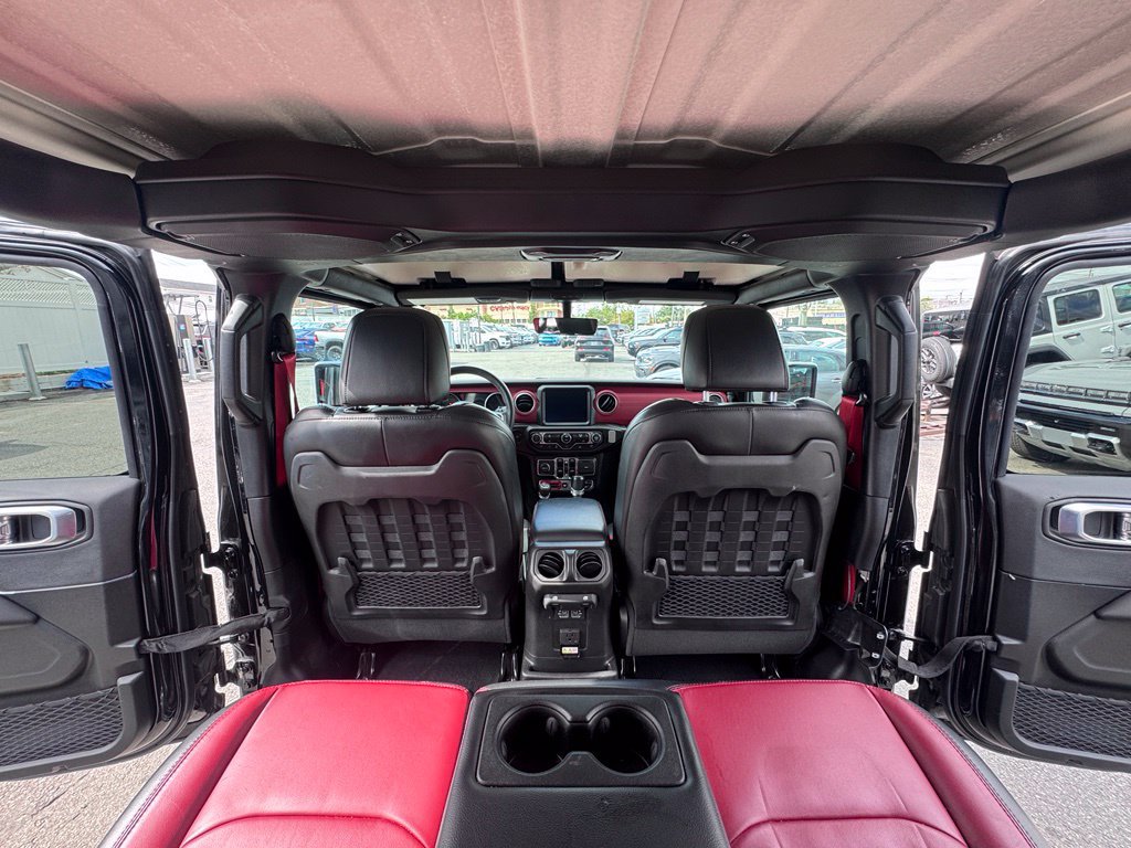 Used 2023 Jeep Wrangler Unlimited Rubicon 4xe AWD/4WD image 23
