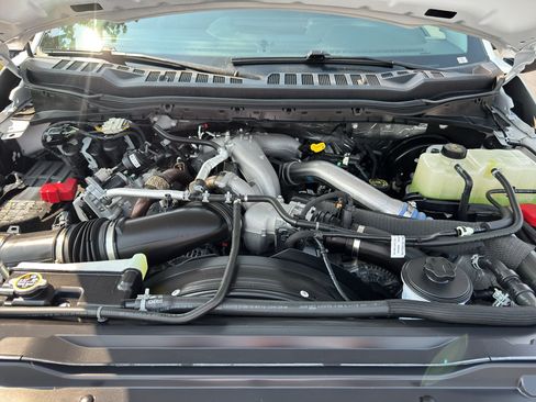 Used 2024 Ford F350 Lariat w/ Sport Appearance Package AWD/4WD image 16