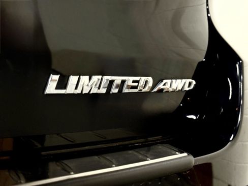 Used 2015 Toyota Highlander Limited Platinum AWD/4WD image 8